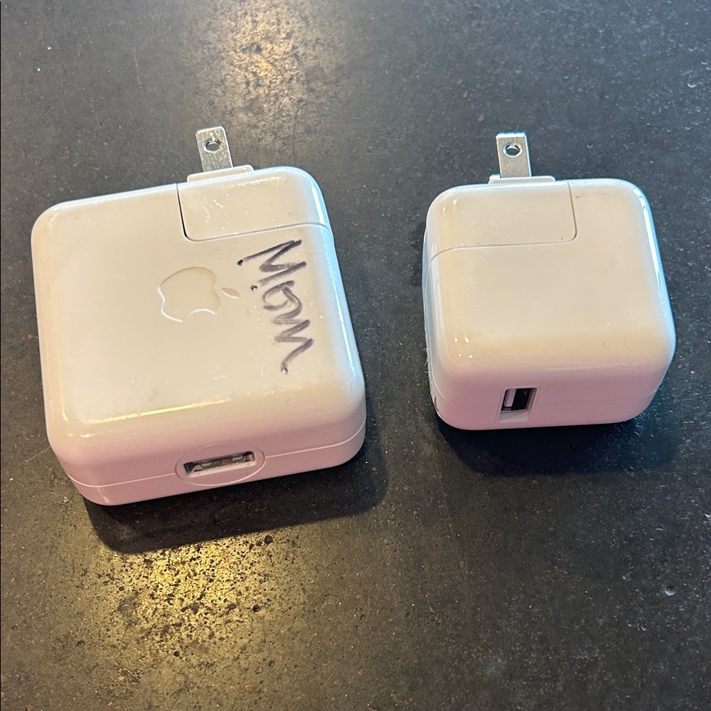 Apple White USB Wall Chargers (Pair)